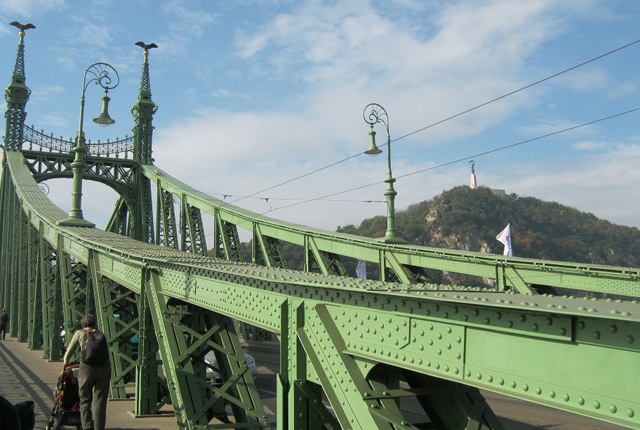 Liberty Bridge cr Judy Darley